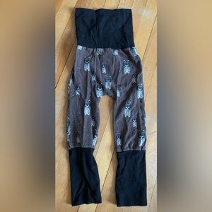 Grow with me pants, night cats 🐈‍⬛